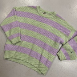 Pastelowy sweter